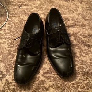 Mens dress shoes